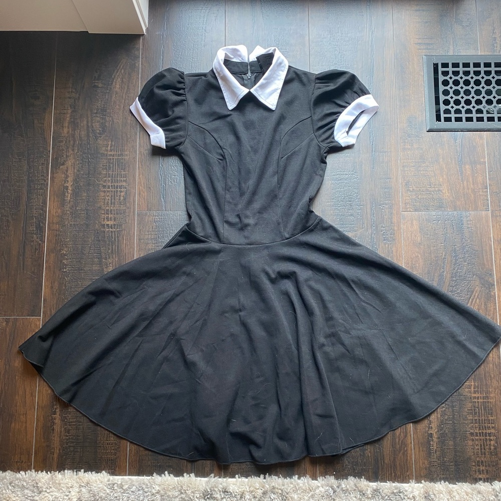Leg Avenue Wednesday Addams Costume